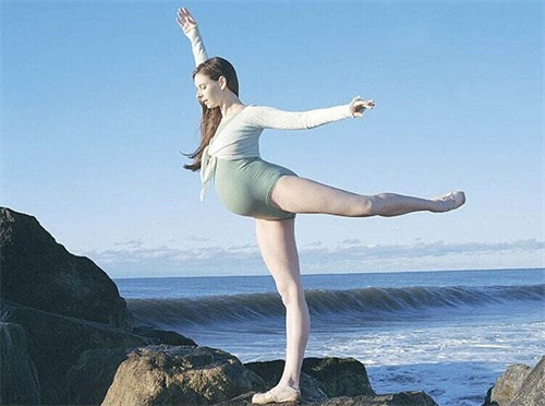 揭秘国内水中分娩的价格是多少？附宝妈水中分娩的花费分享