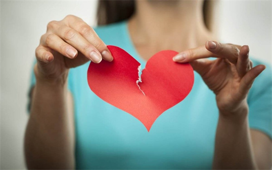 孕妇爱吃甜食生男生女？胎心多少是生男孩？