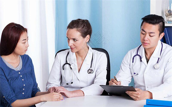 妇梦见化妆预示生漂亮女儿？怀孕化妆对宝宝有影响吗