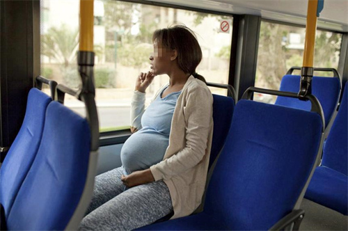 为什么说孕妇千万不要做新车？新车放多久后孕妇才可以坐插图1