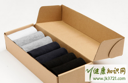 居然有人发明了穿袜子器一双袜子穿多久可以丢掉插图1