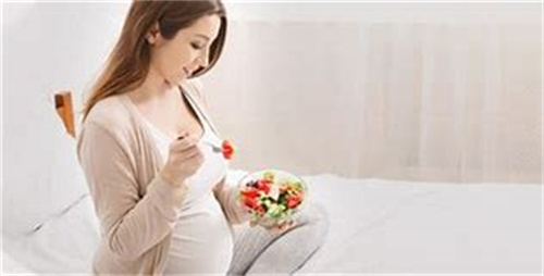 怀孕中期生男孩的症状有哪些？在排卵期生男孩的水果有哪些？