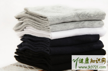 居然有人发明了穿袜子器一双袜子穿多久可以丢掉插图3