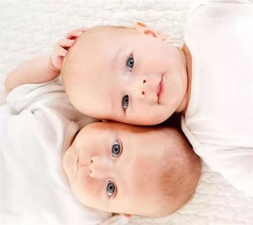 生男孩还是生女孩由什么决定？孕妇梦见樱桃红了生女孩的说法准不准？