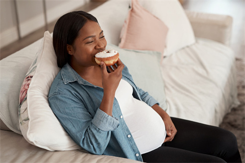 脐带绕颈的原因有哪些？脐带绕颈有什么危害插图1