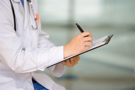 单身女性试管避坑手册：如何挑选靠谱医院？警惕这些常见套路