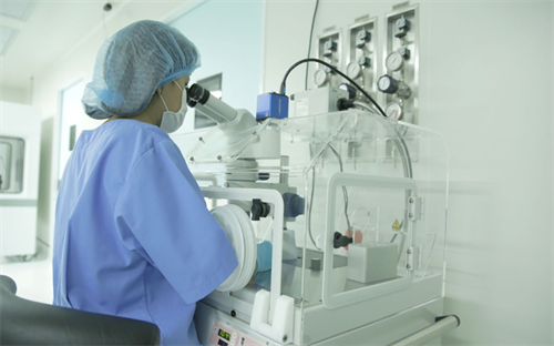 河北试管婴儿医院怎么选？二院和四院技术优势全解析