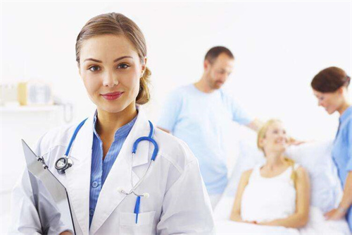 新疆试管婴儿医院哪家强？2026年最新成功率对比